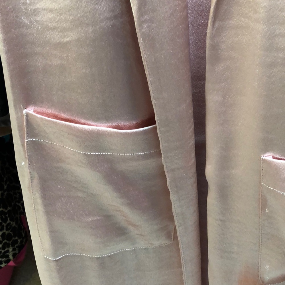 Forever 21 pink satin vest - Picture 5 of 7